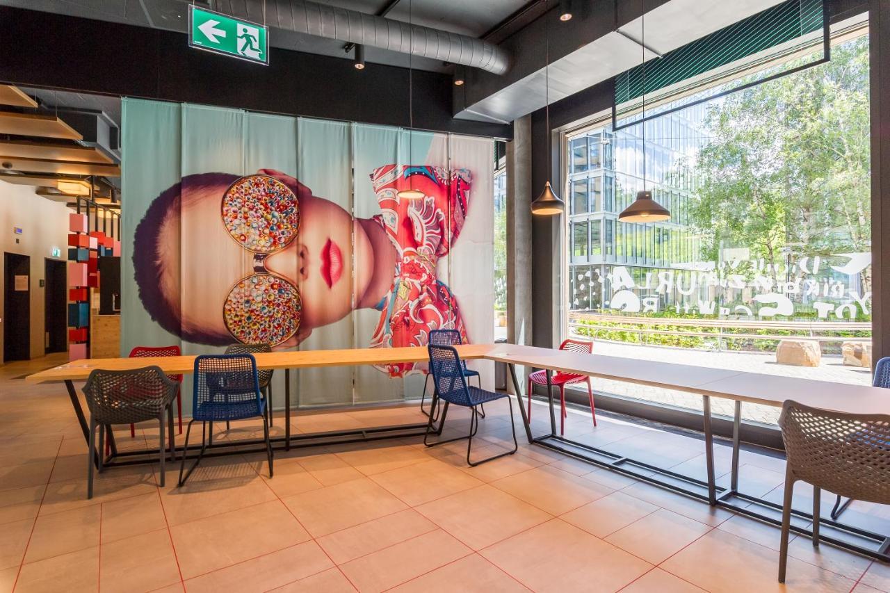 Meininger Hotel Zuerich Greencity Esterno foto